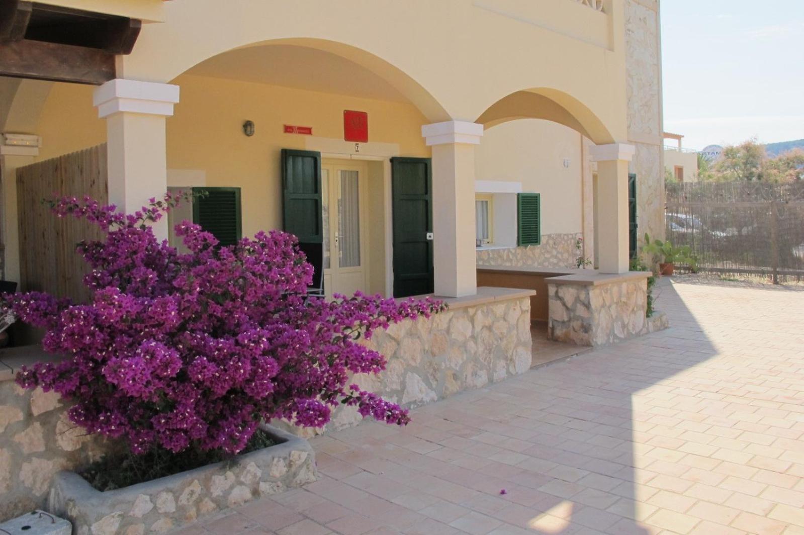 Apartments Campanitx - Astbury Formentera Es Caló Habitación foto